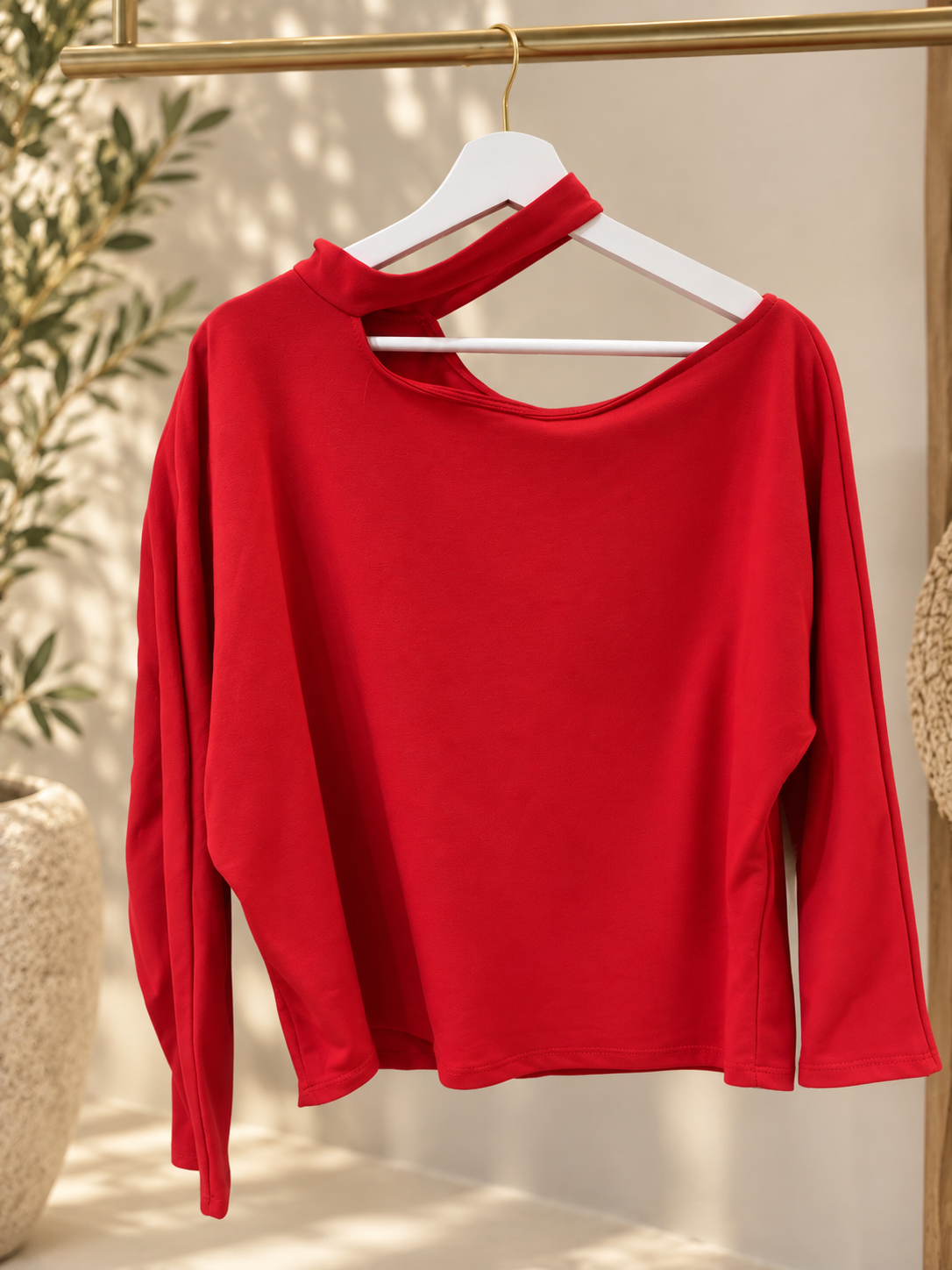 Italy shoulder detail sweater