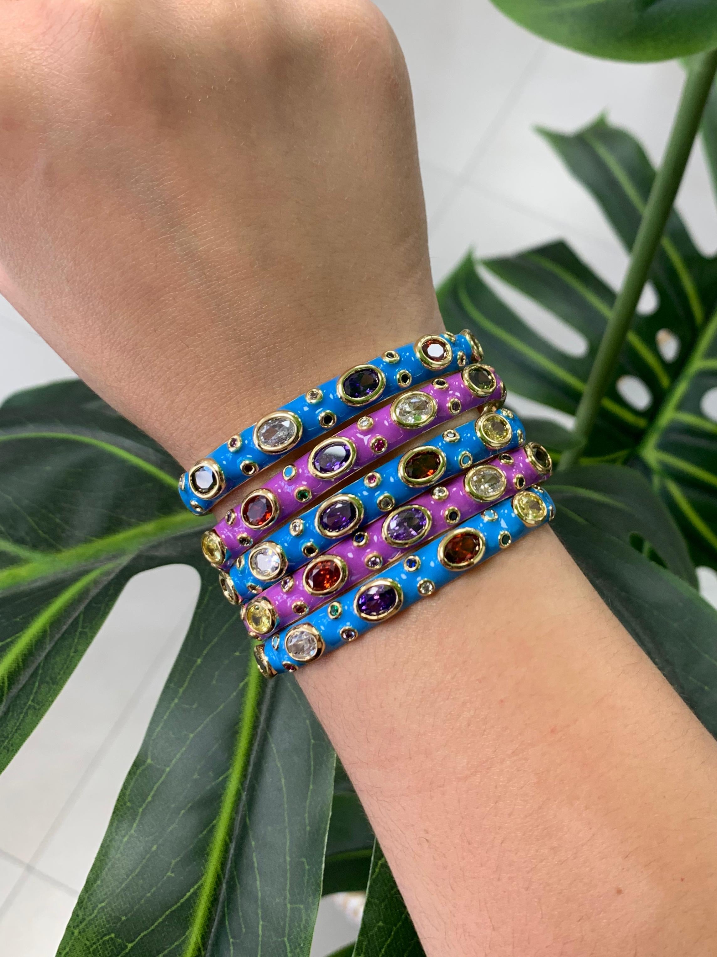 Cuff esmaltadas
