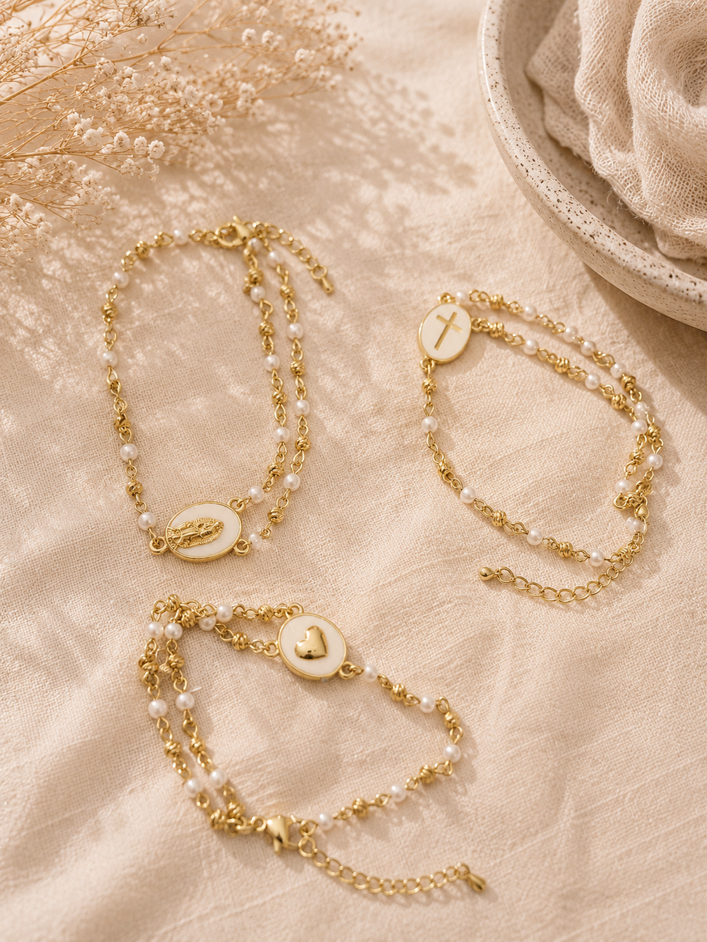Pearls bracelets