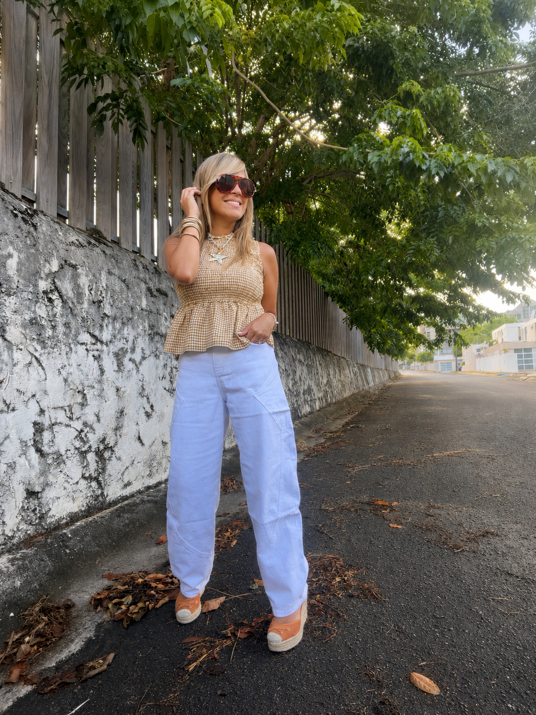 White barrel Jean