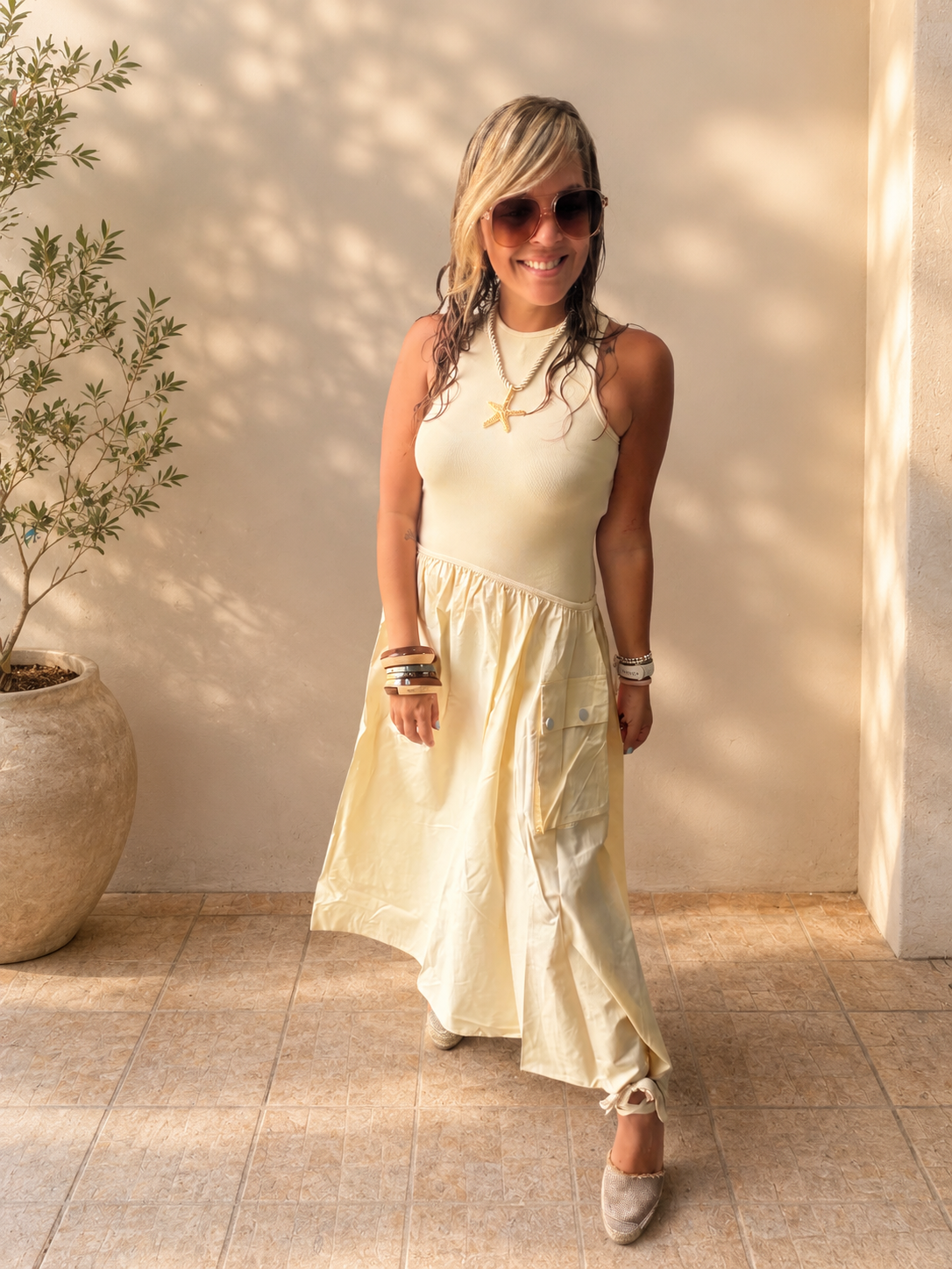 Sleeveless pocket dress