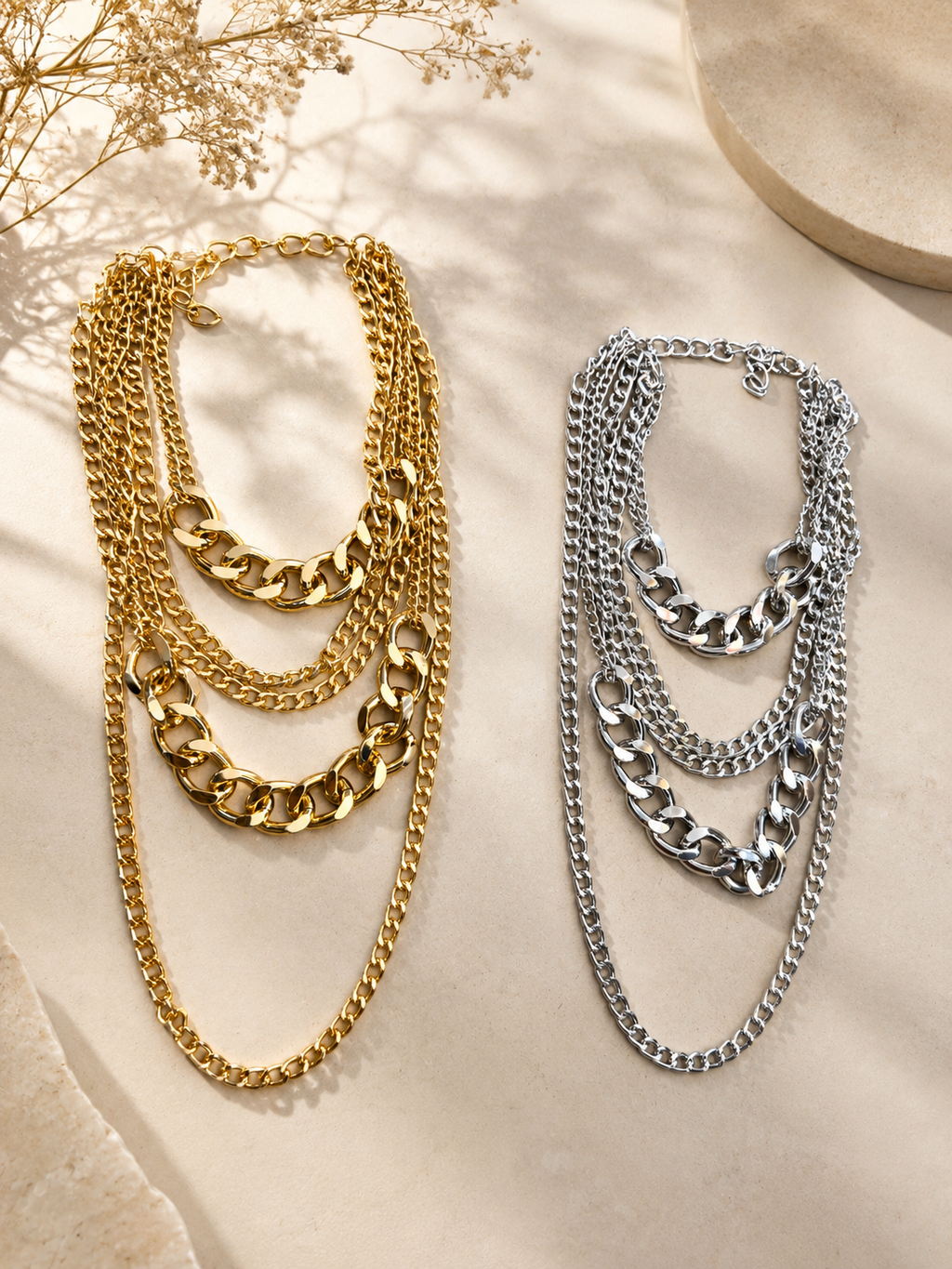 Multilayered necklace