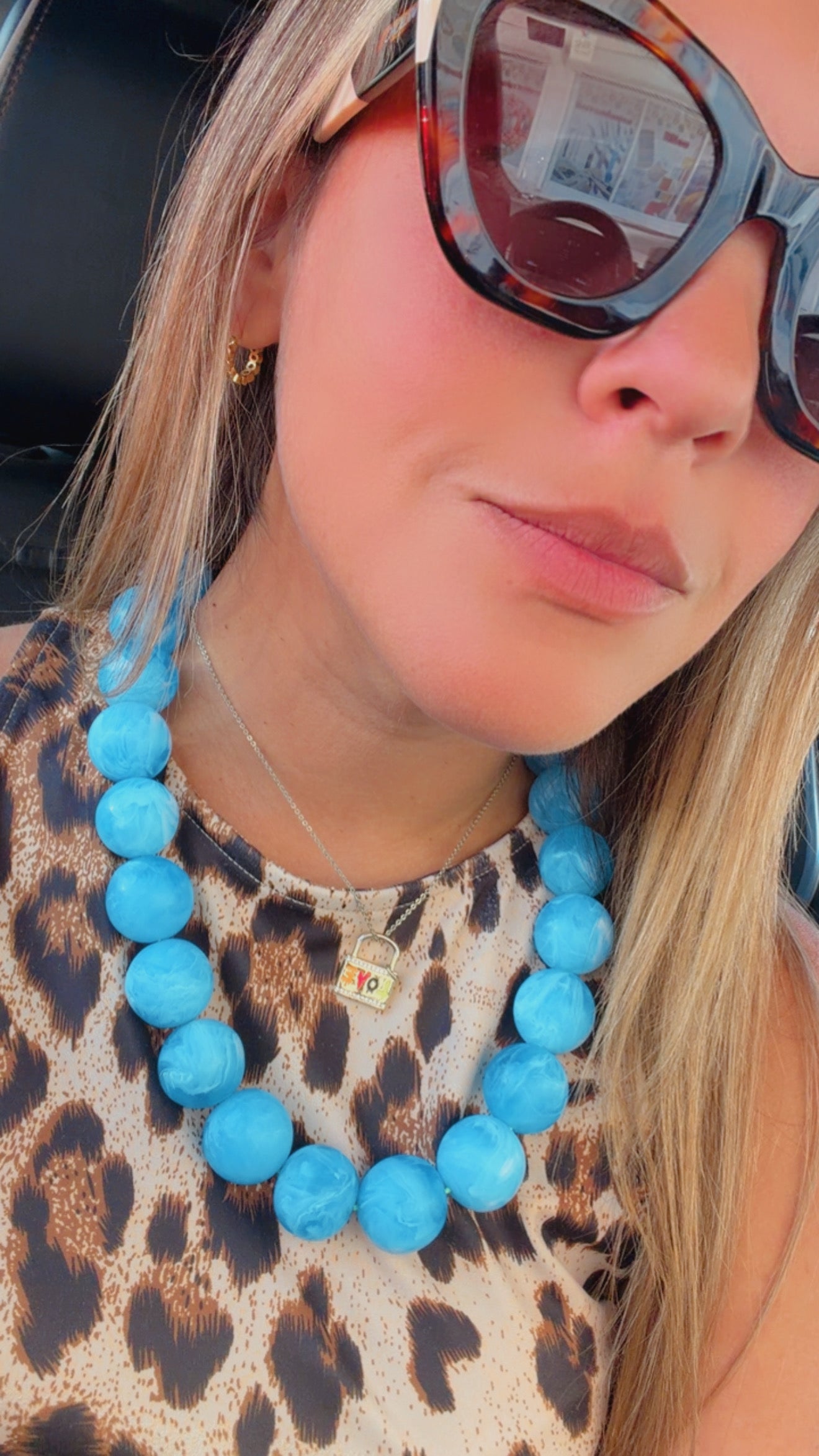 Handmade resina necklace