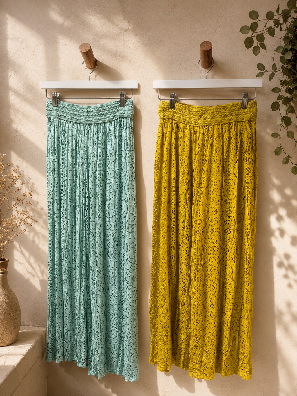 Italy crochet pants