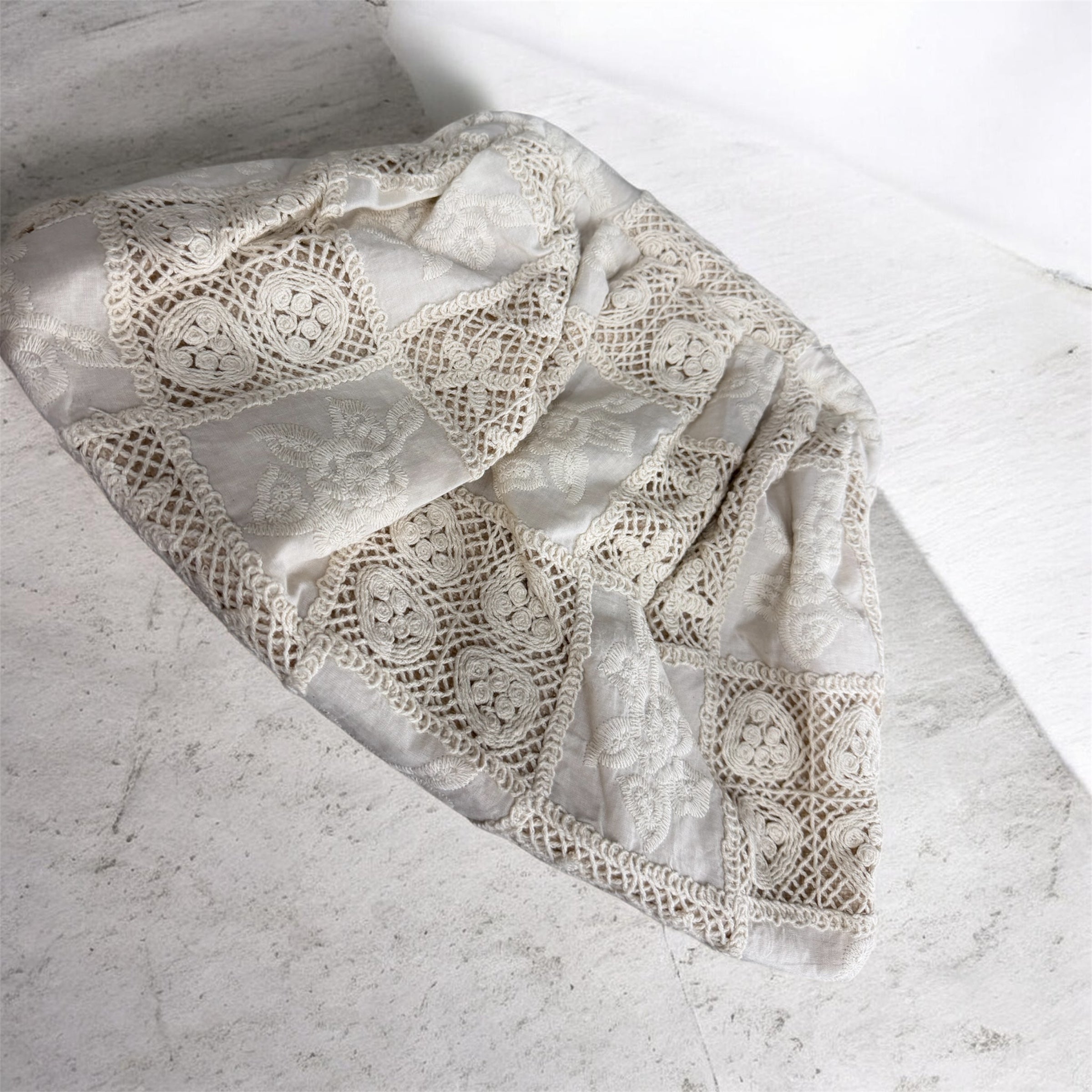 Crochet crossbody bag