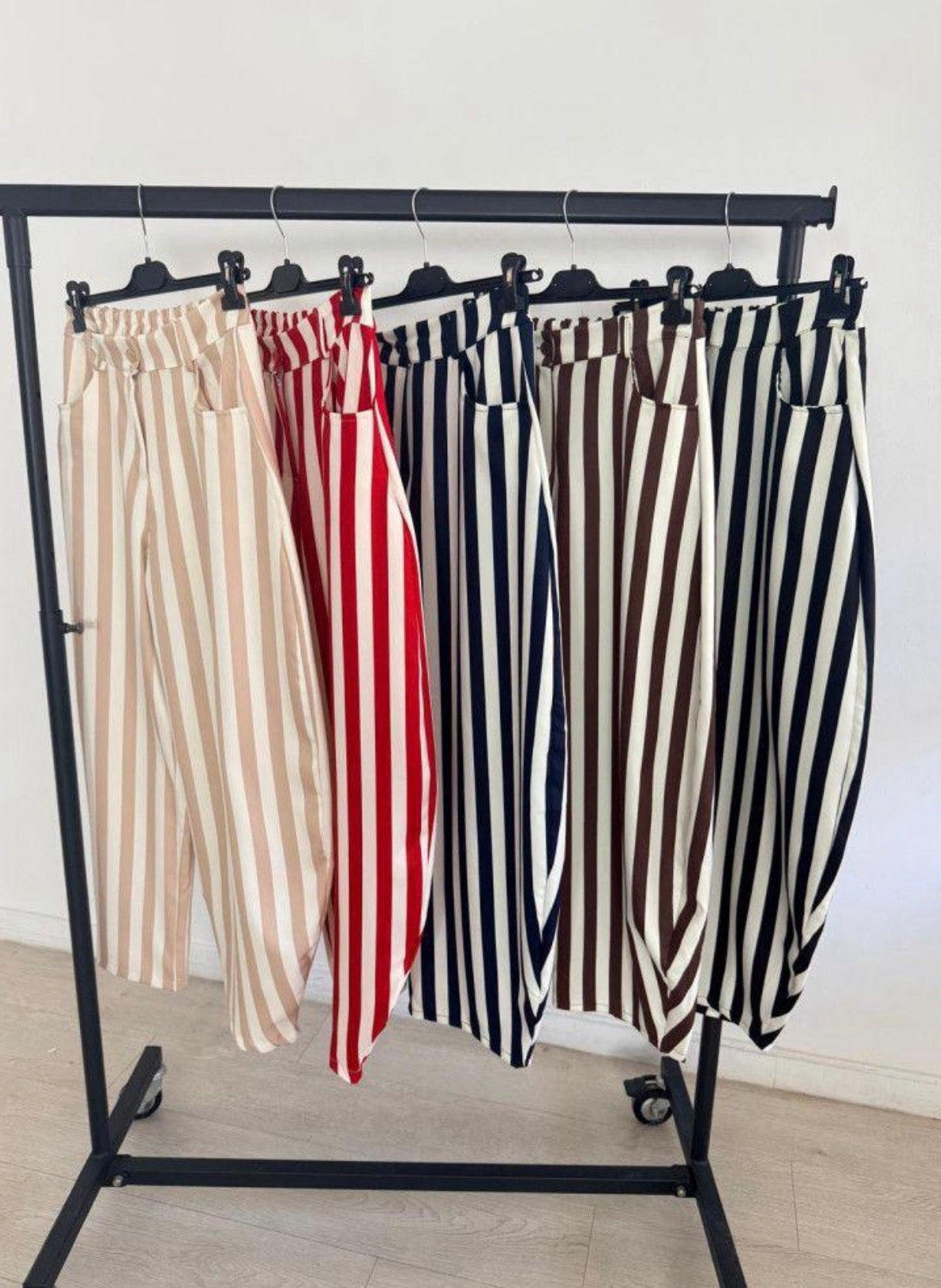 Striped barrel pants