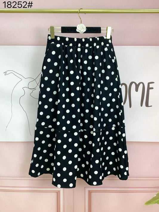 polkadots midi skirt