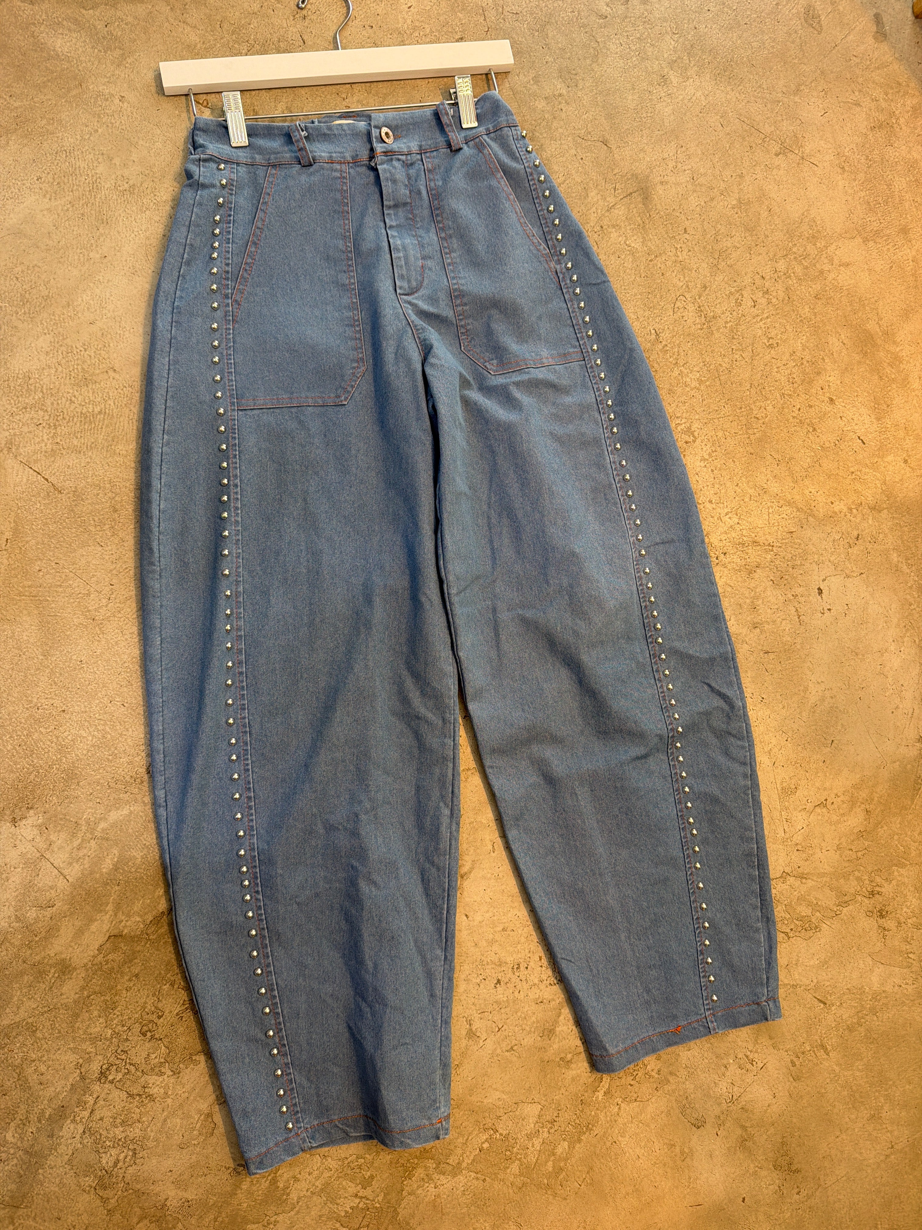 Italy Studs Barrel Jean